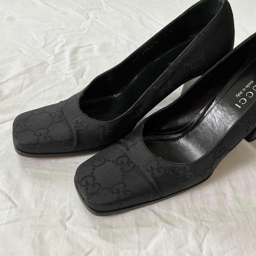 GUCCI Classic Monogram Canvas Pumps Size 9 Black - Picture 10 of 12